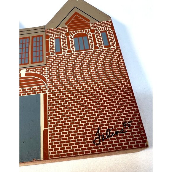 New York Christmas Series Fulton Market Wooden Block - Picture 7 of 7